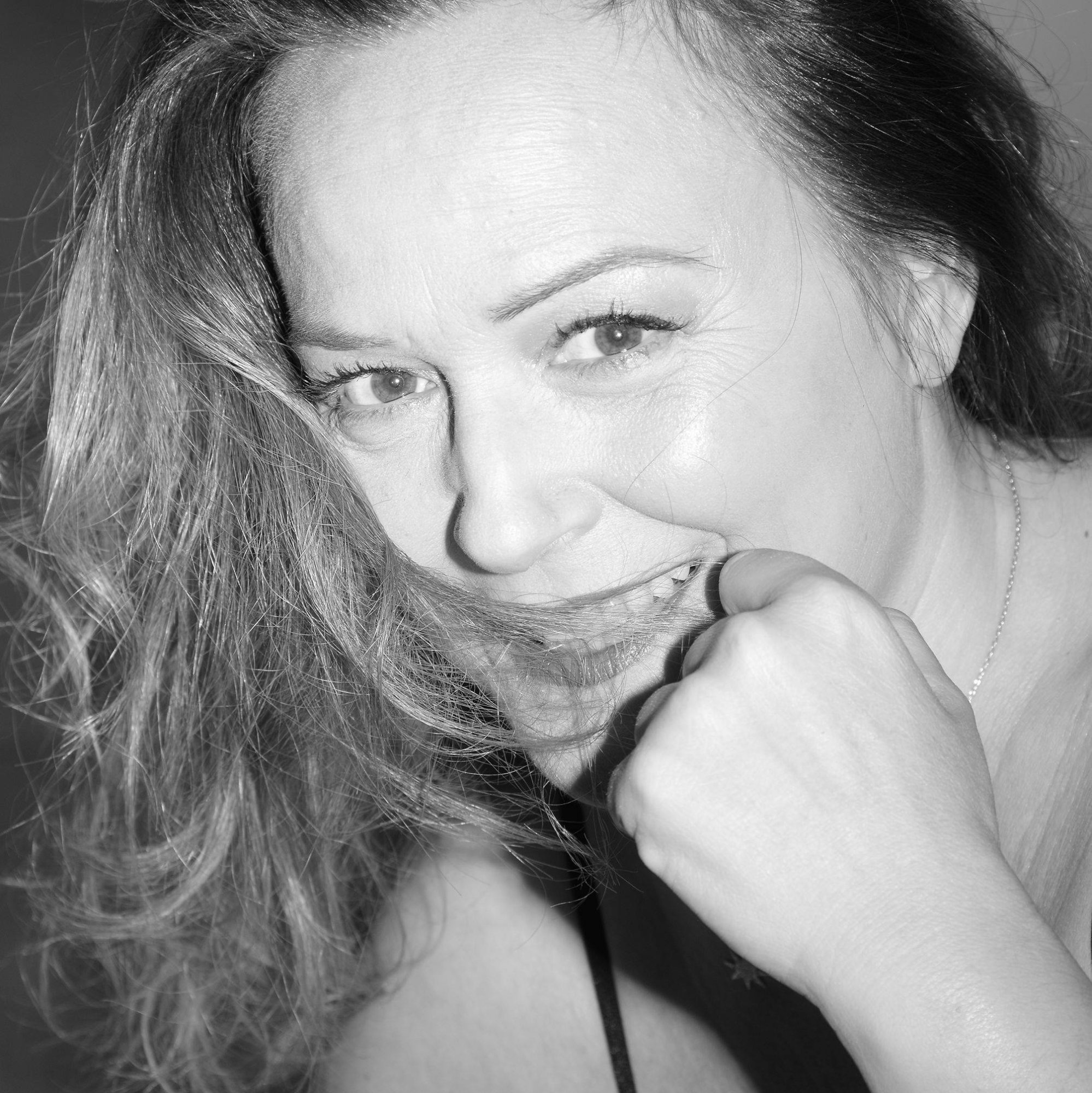 Io non potrei fare a meno di cantare - Intervista alla cantautrice Anna Cuomo
